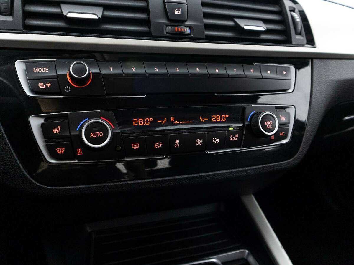 BMW 1 серии 2018 года с пробегом. Фото: #15