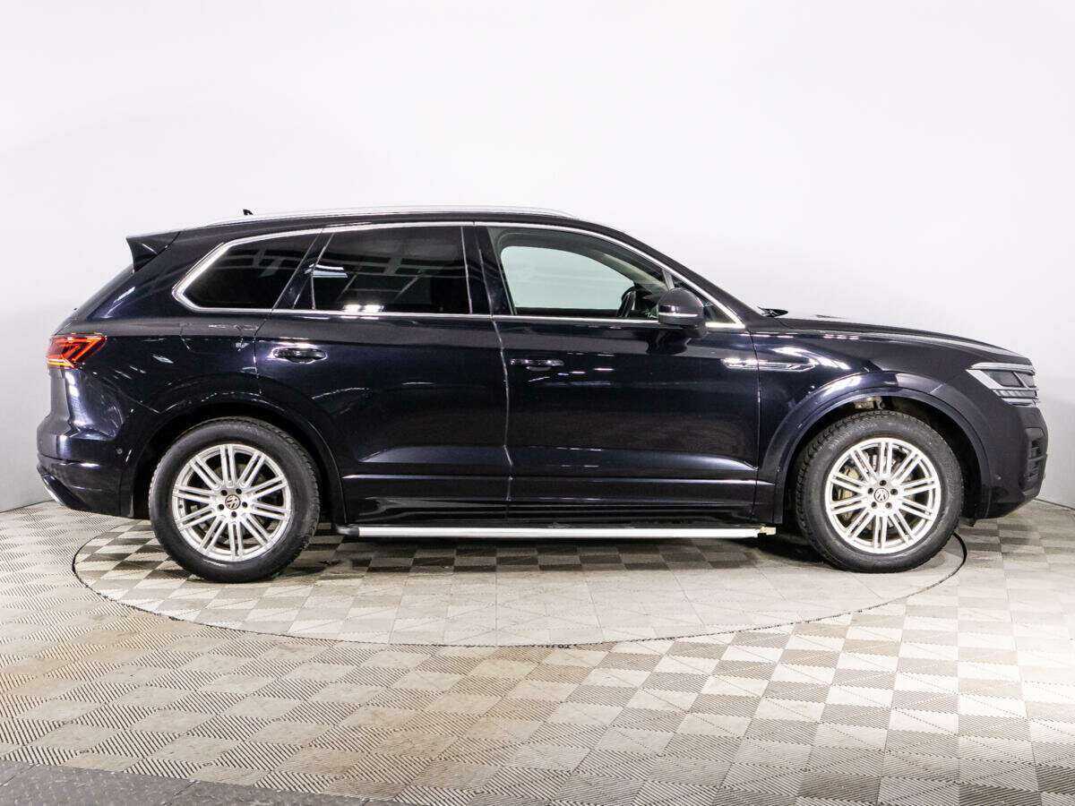 Volkswagen Touareg 2018 года с пробегом. Фото: #3