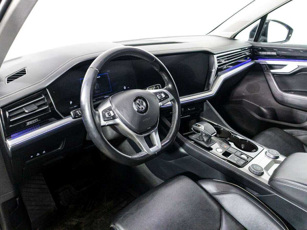 Volkswagen Touareg 2018 года с пробегом. Фото: #10