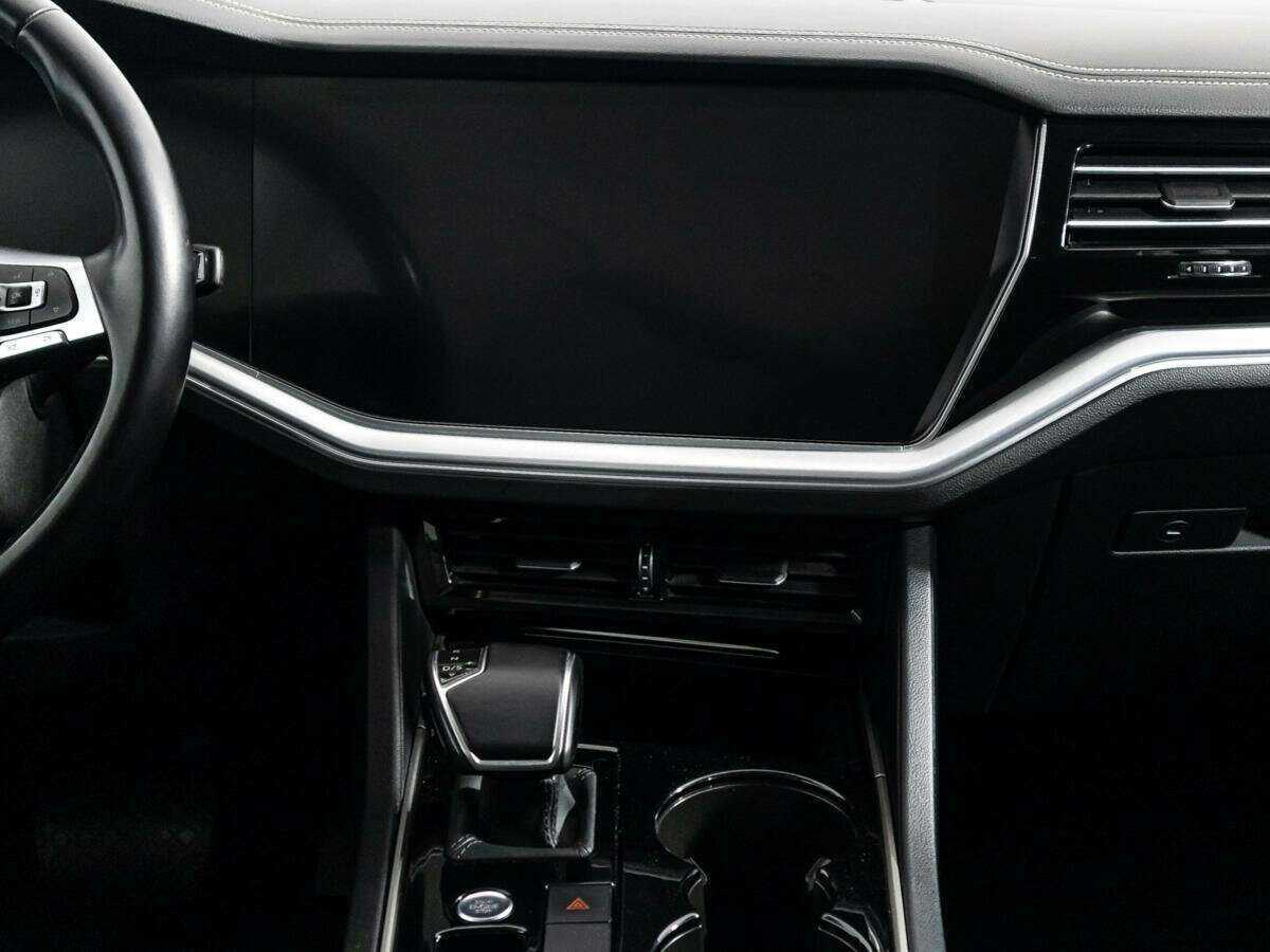 Volkswagen Touareg 2018 года с пробегом. Фото: #13