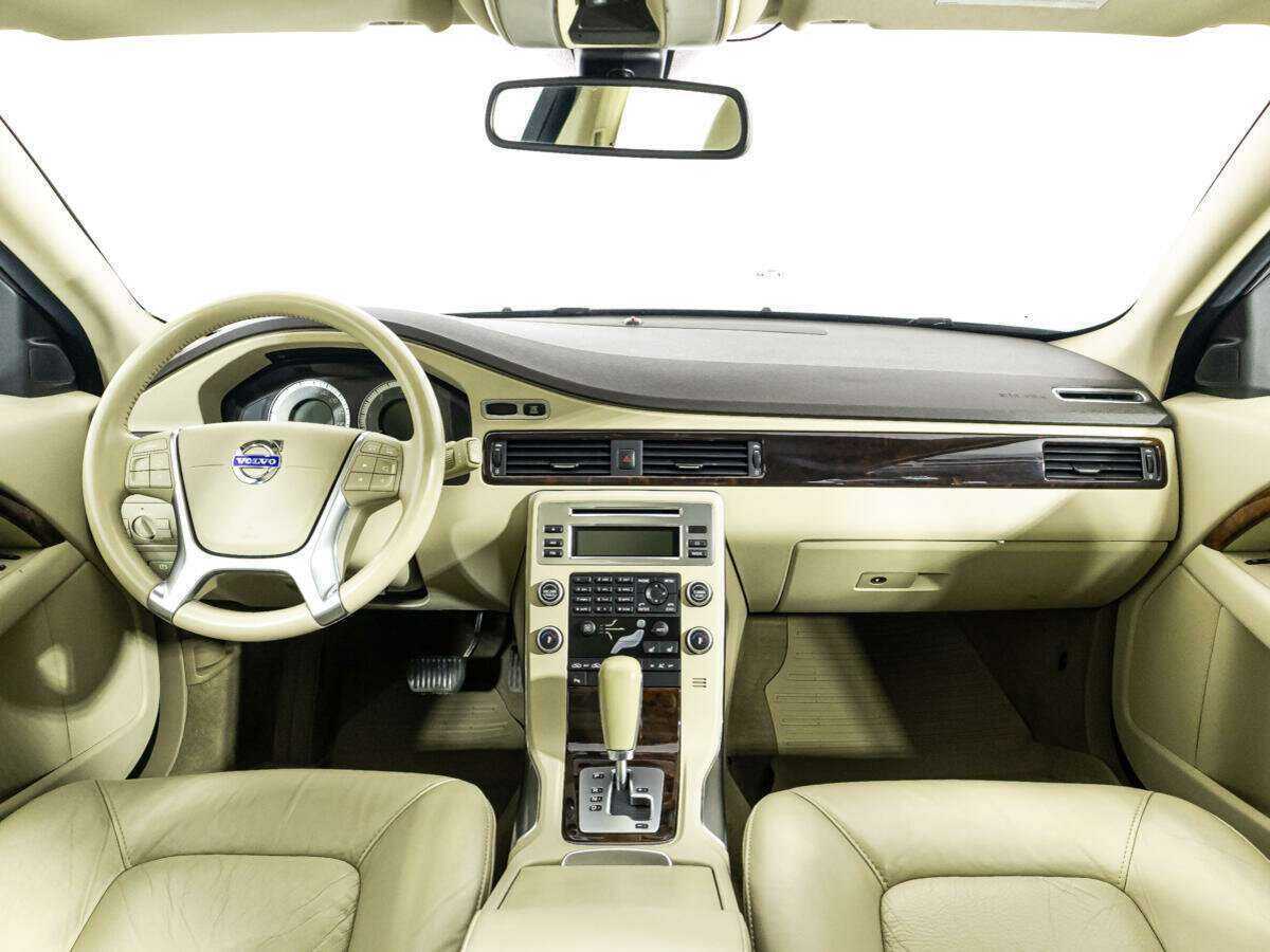 Volvo XC70 2010 года с пробегом. Фото: #12