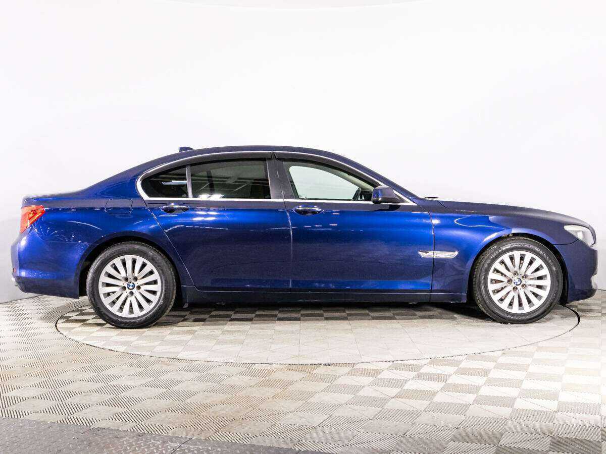 BMW 7 серии 2011 года с пробегом. Фото: #3