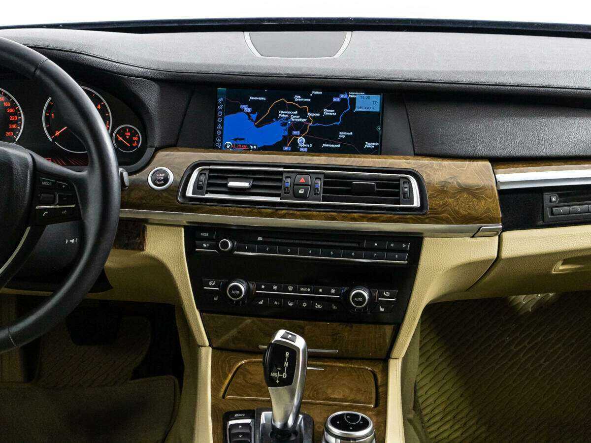 BMW 7 серии 2011 года с пробегом. Фото: #13