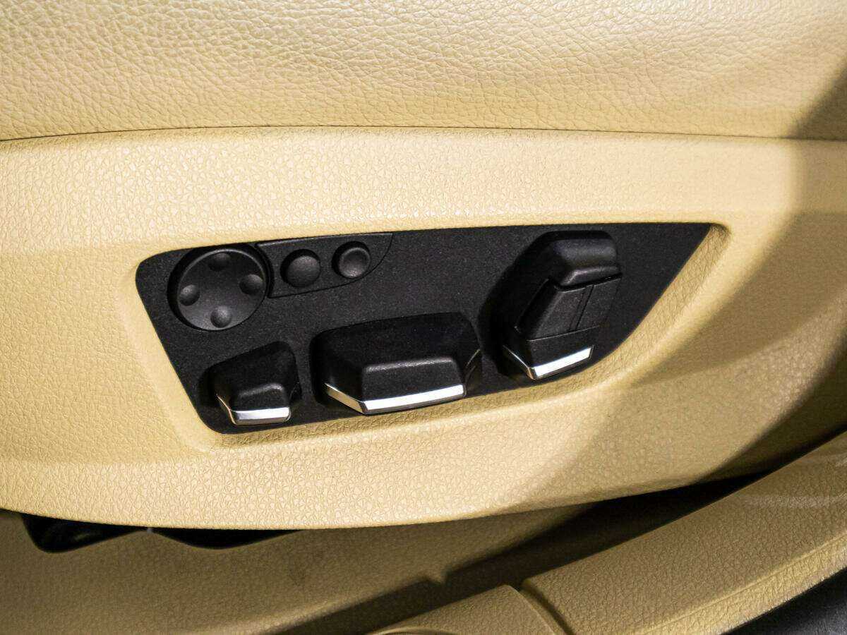 BMW 7 серии 2011 года с пробегом. Фото: #15