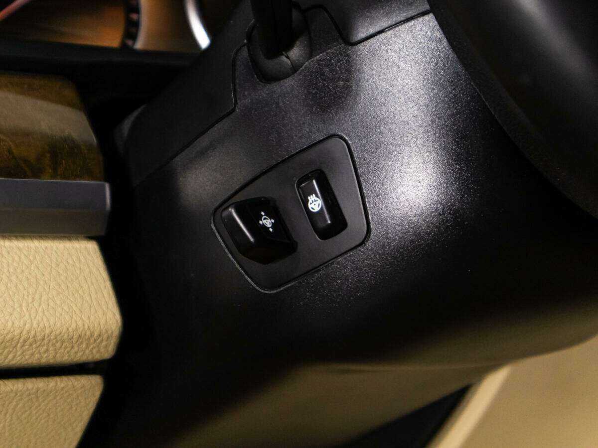 BMW 7 серии 2011 года с пробегом. Фото: #17