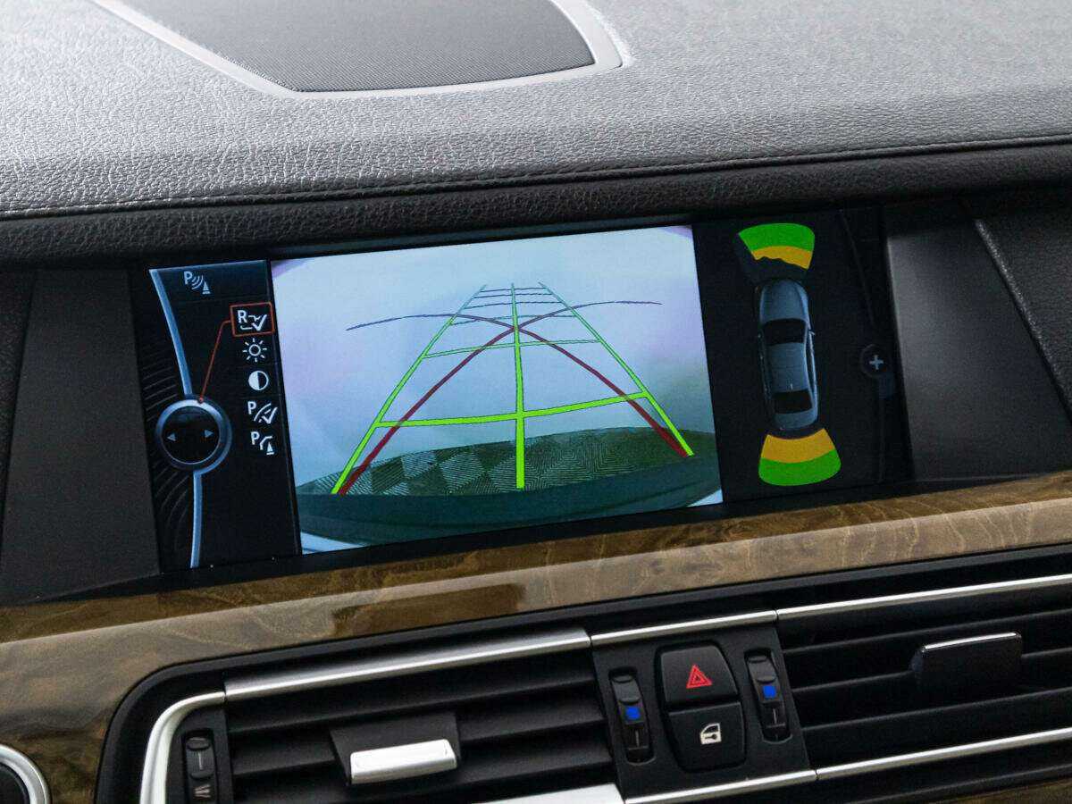 BMW 7 серии 2011 года с пробегом. Фото: #21