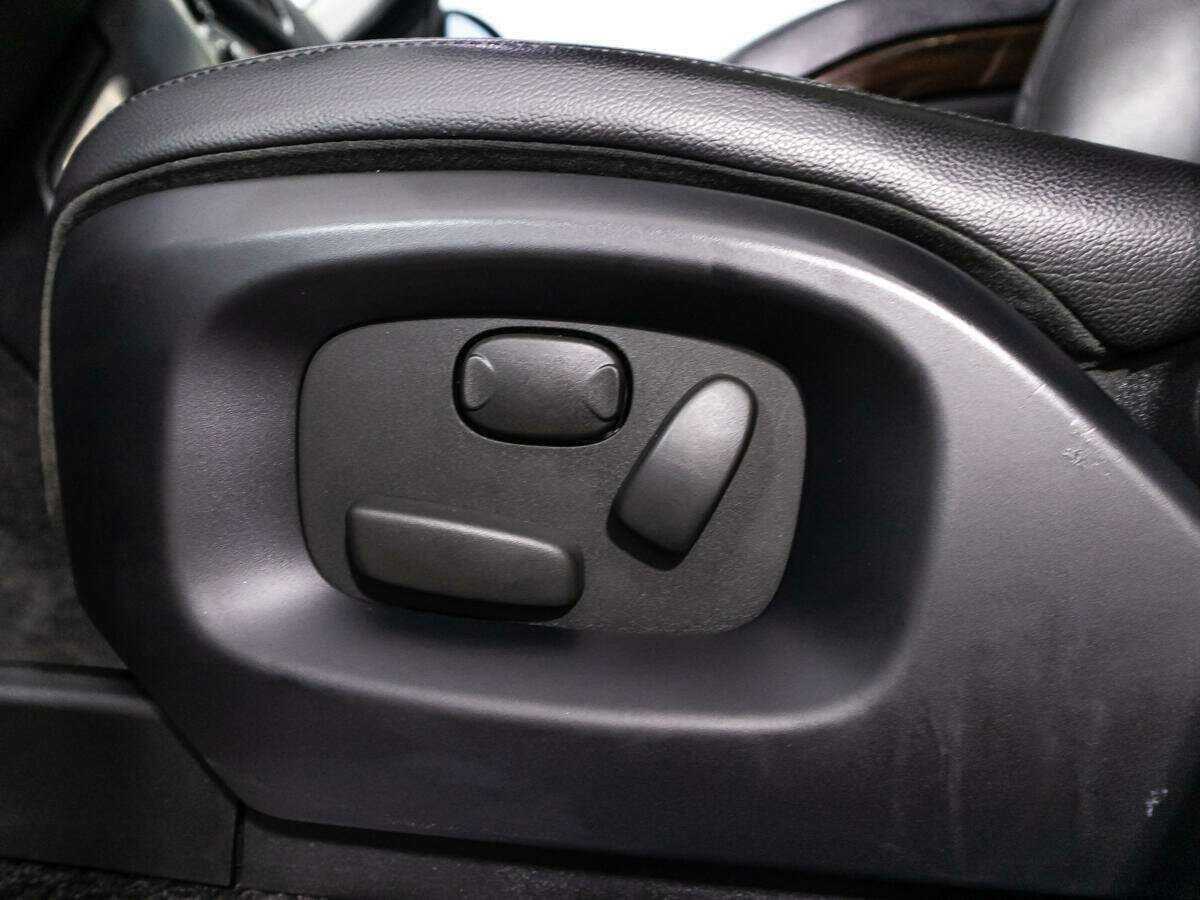 Land Rover Range Rover 2014 года с пробегом. Фото: #17