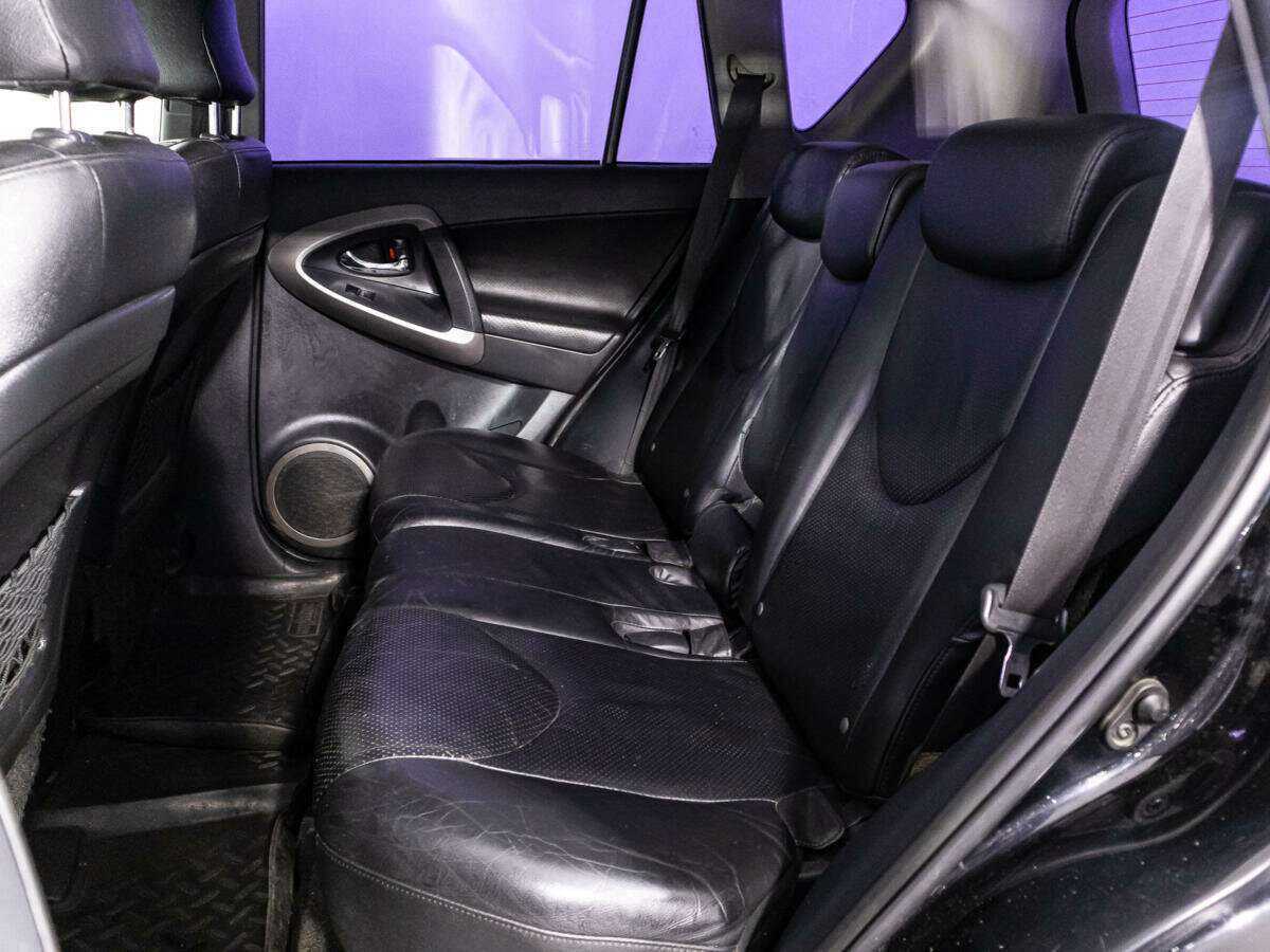 Toyota RAV4 2007 года с пробегом. Фото: #8
