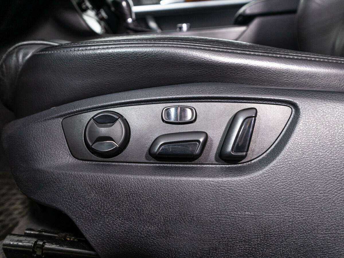 Volkswagen Touareg 2010 года с пробегом. Фото: #14