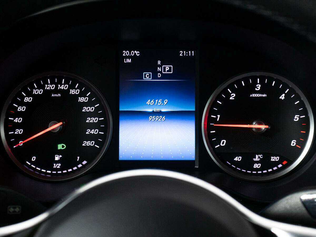 Mercedes-Benz GLC 2019 года с пробегом. Фото: #11