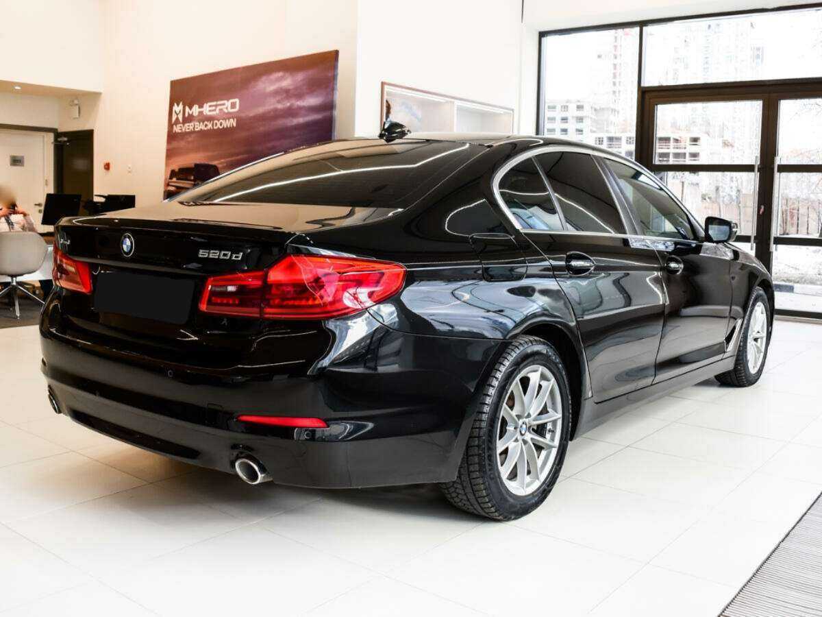 BMW 5 серии 2018 года с пробегом. Фото: #3