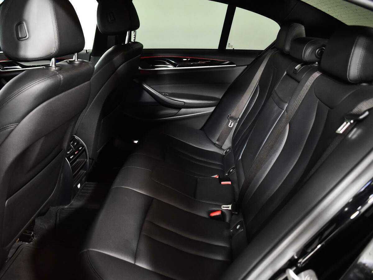 BMW 5 серии 2018 года с пробегом. Фото: #7