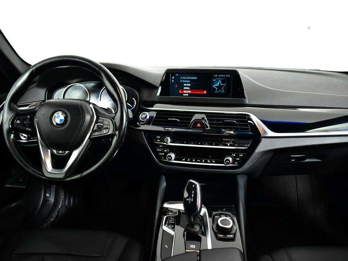BMW 5 серии 2018 года с пробегом. Фото: #11