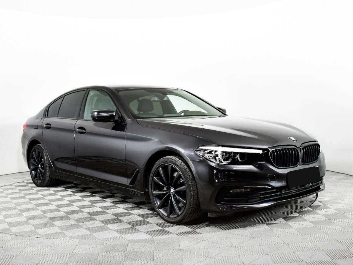 BMW 5 серии 2019 года с пробегом. Фото: #2