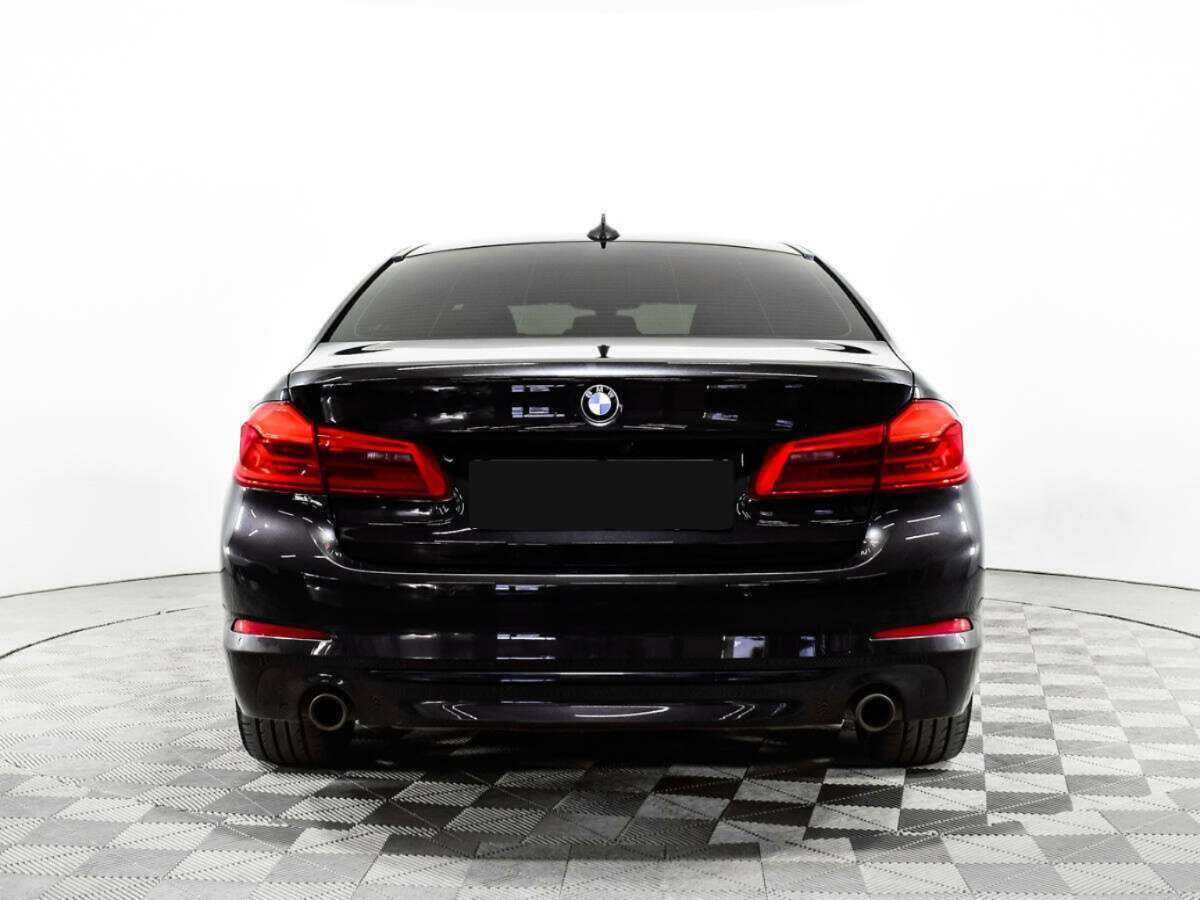 BMW 5 серии 2019 года с пробегом. Фото: #5