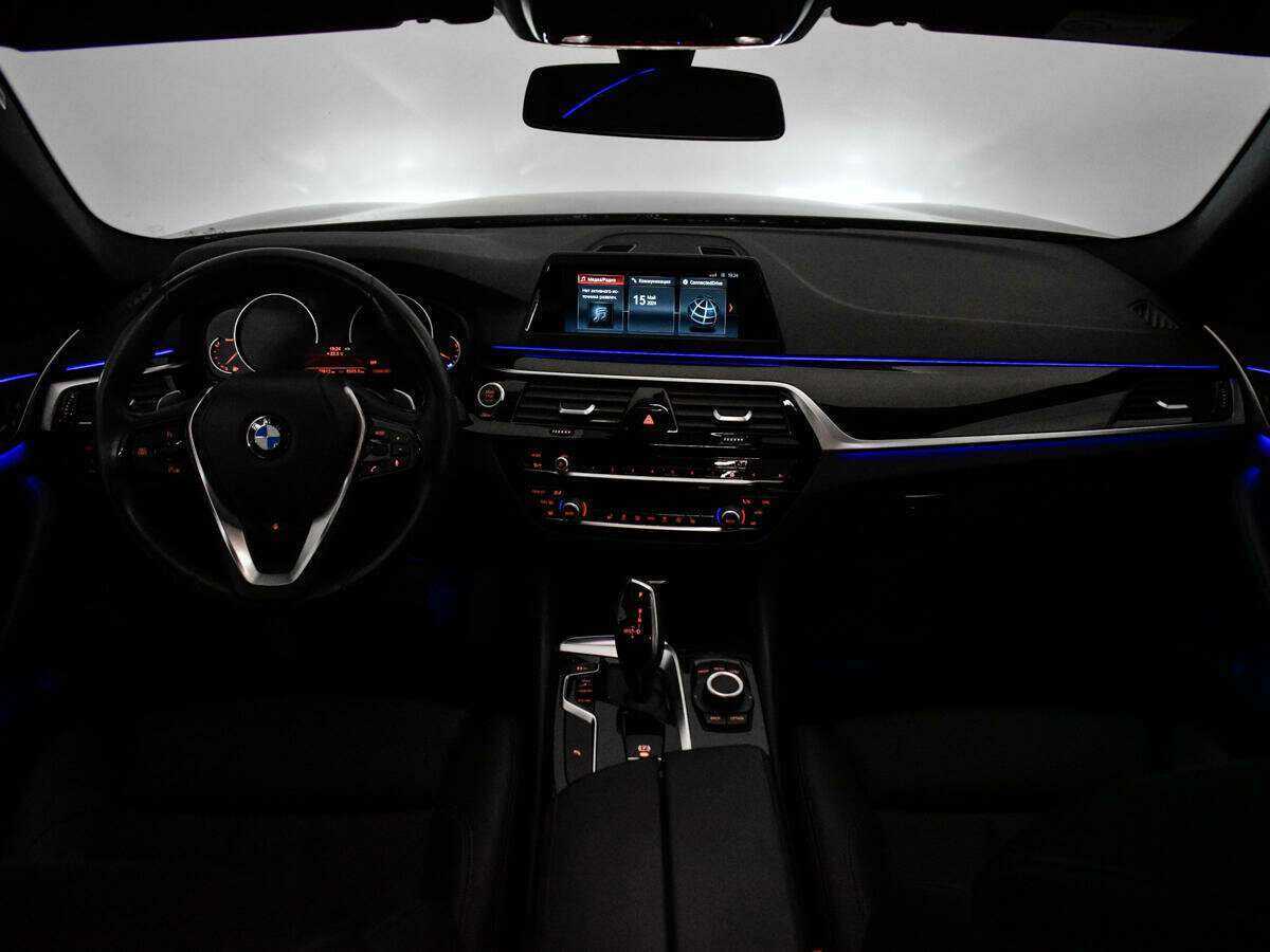 BMW 5 серии 2019 года с пробегом. Фото: #12
