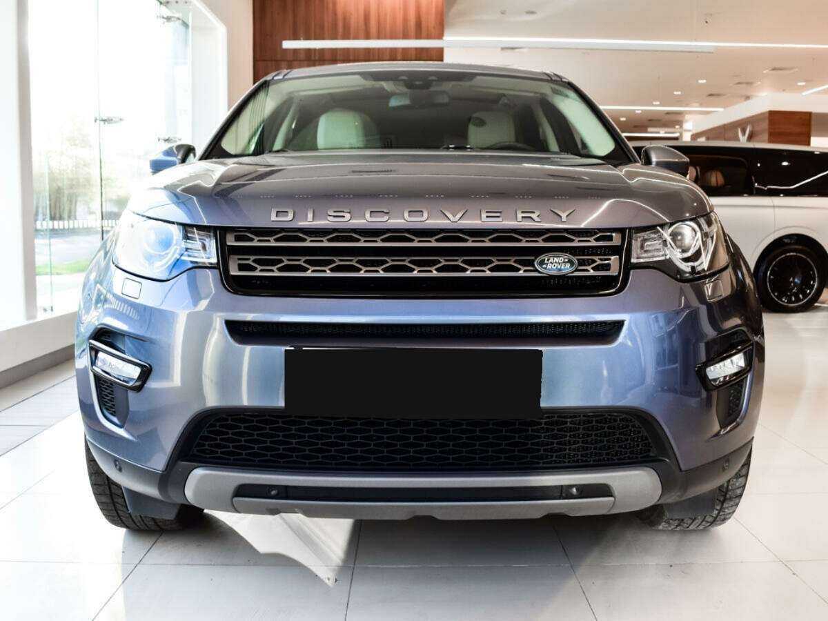 Land Rover Discovery Sport 2017 года с пробегом. Фото: #1