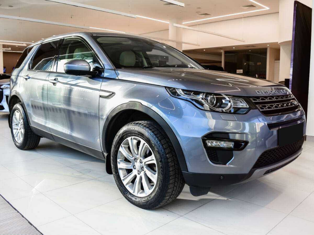Land Rover Discovery Sport 2017 года с пробегом. Фото: #2