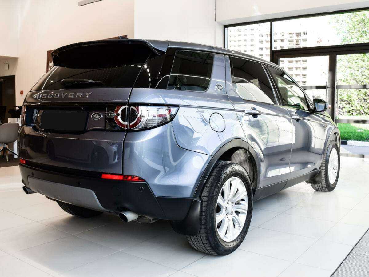 Land Rover Discovery Sport 2017 года с пробегом. Фото: #3
