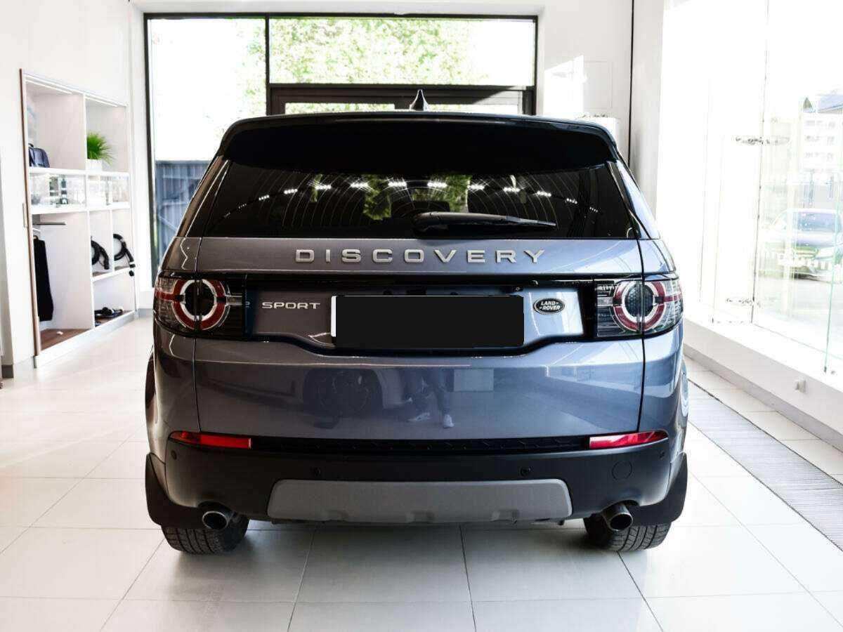Land Rover Discovery Sport 2017 года с пробегом. Фото: #4