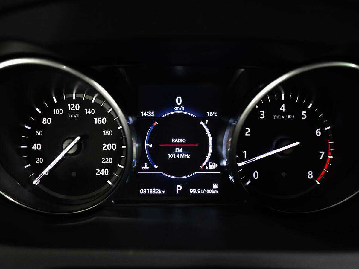 Land Rover Discovery Sport 2017 года с пробегом. Фото: #8