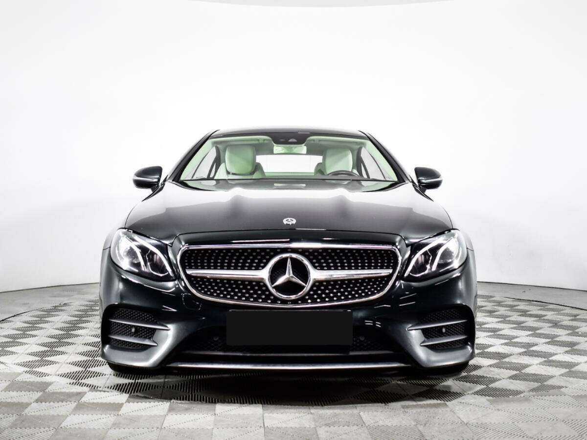 Mercedes-Benz E-Класс 2017 года с пробегом. Фото: #1