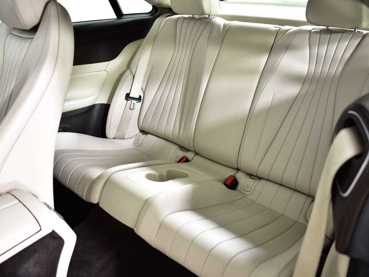 Mercedes-Benz E-Класс 2017 года с пробегом. Фото: #8