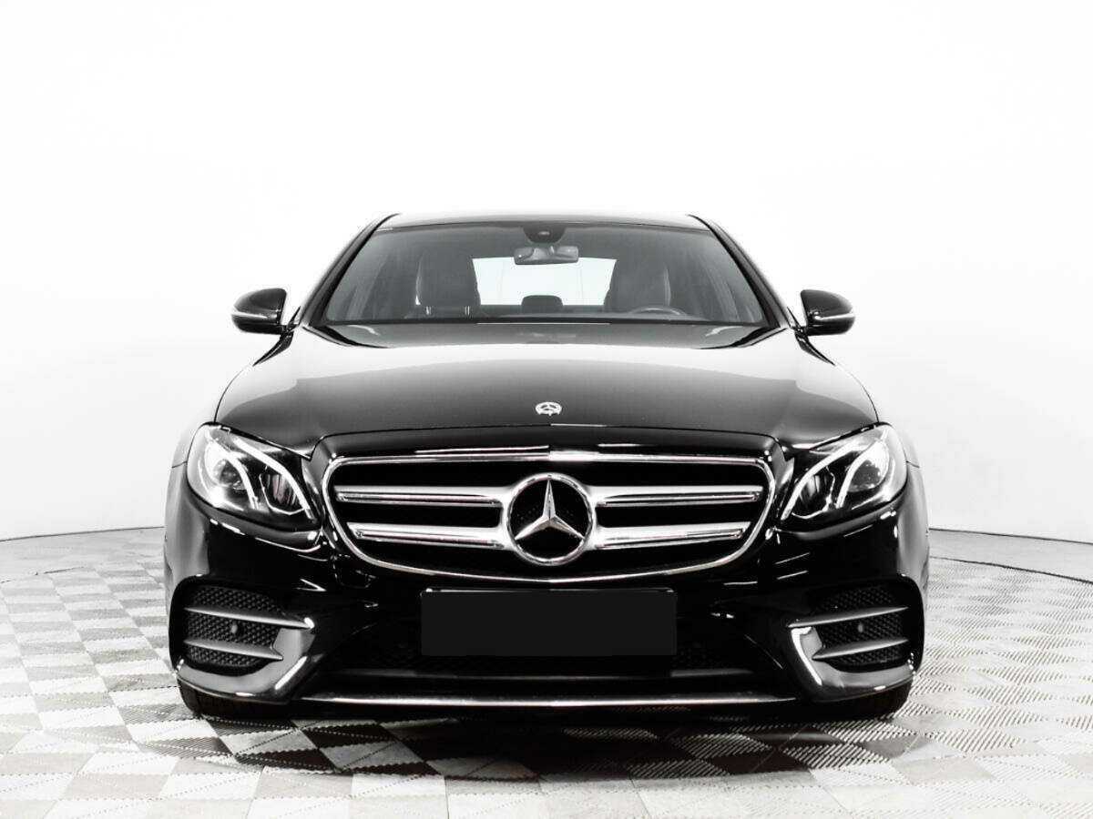 Mercedes-Benz E-Класс 2019 года с пробегом. Фото: #1