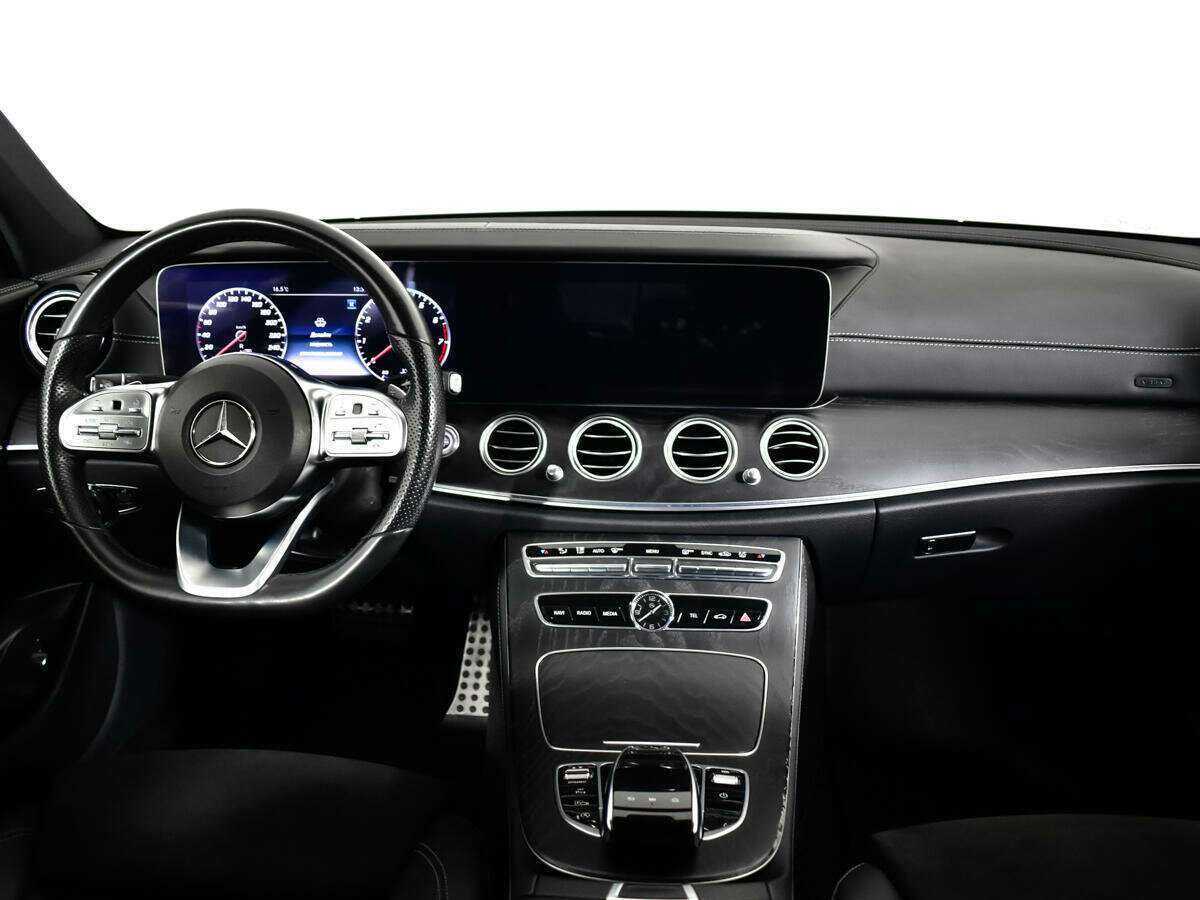 Mercedes-Benz E-Класс 2019 года с пробегом. Фото: #11