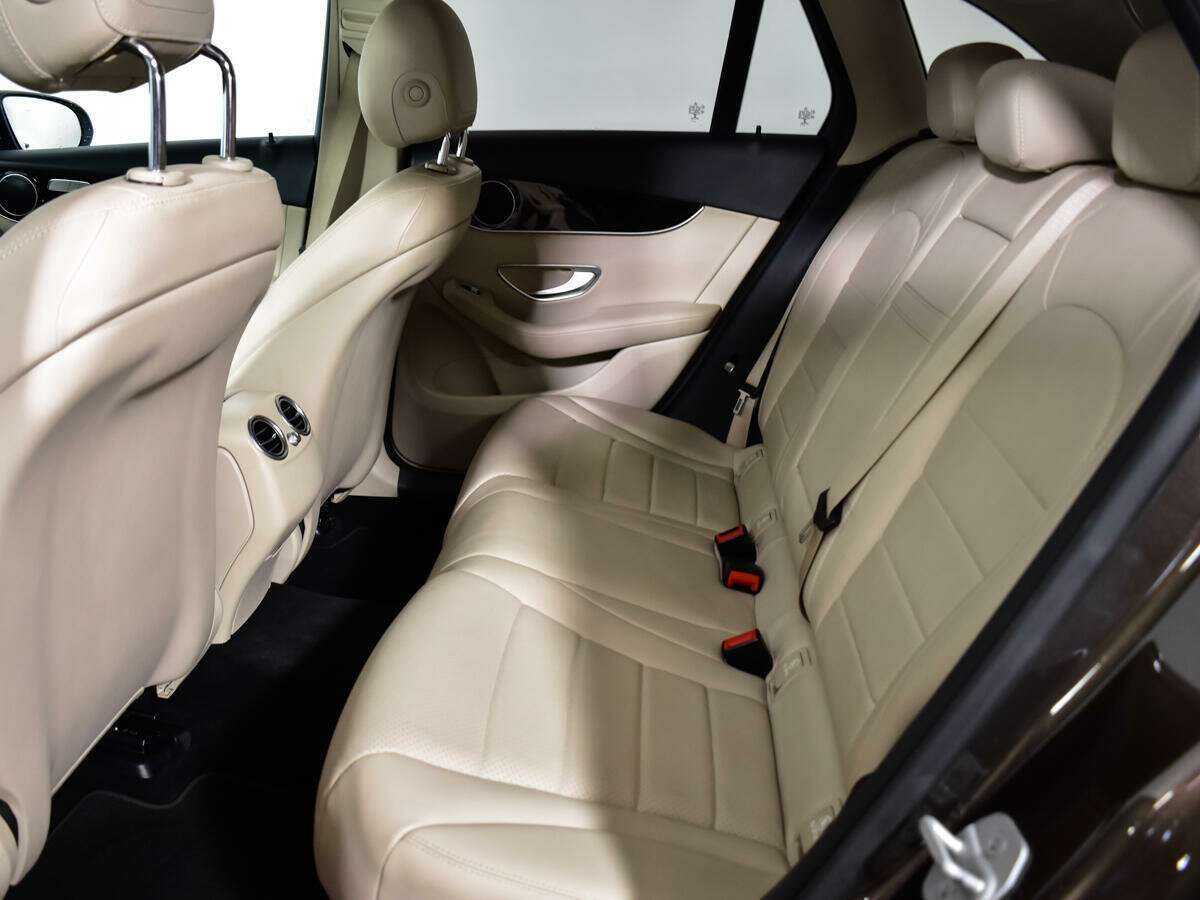 Mercedes-Benz GLC 2015 года с пробегом. Фото: #9