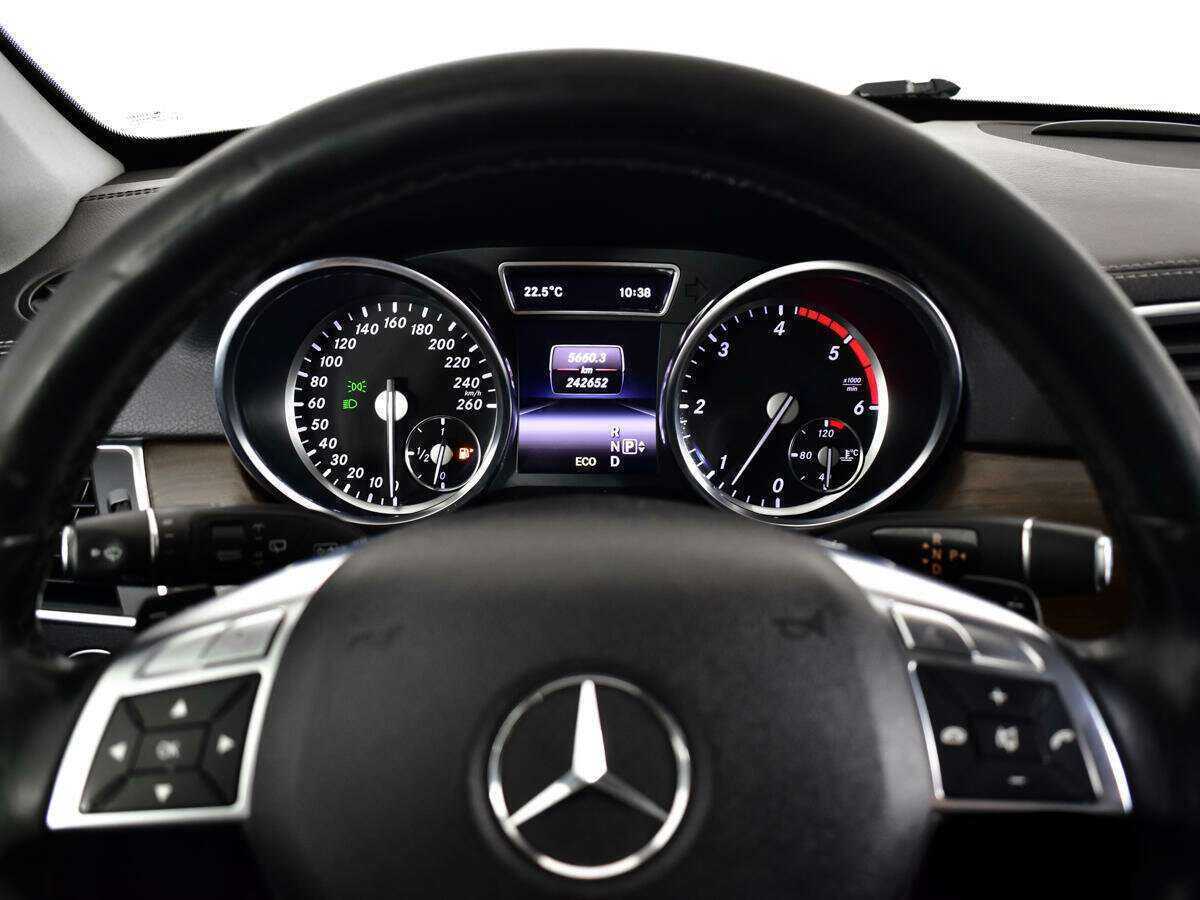 Mercedes-Benz GL-Класс 2013 года с пробегом. Фото: #9