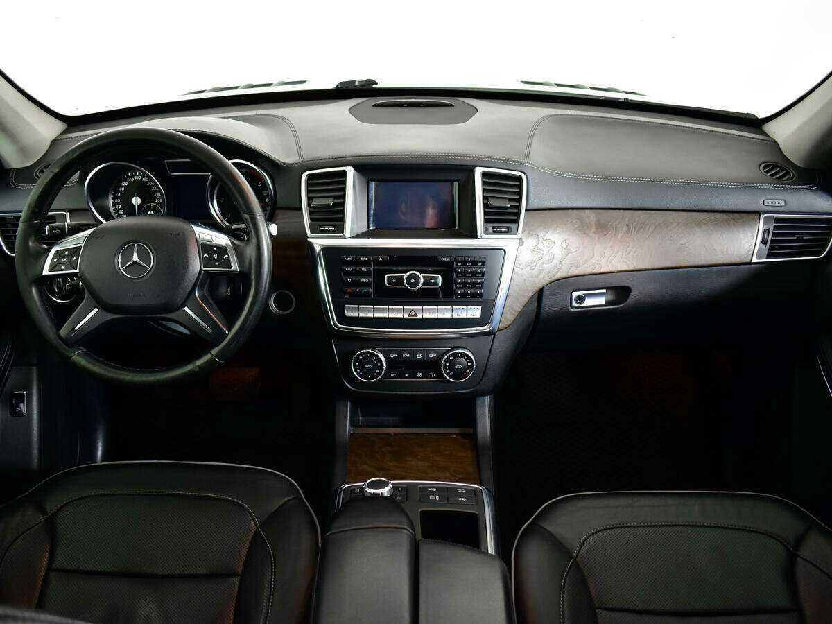 Mercedes-Benz GL-Класс 2013 года с пробегом. Фото: #10