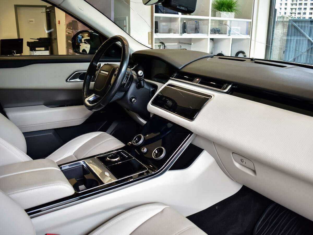 Land Rover Range Rover Velar 2017 года с пробегом. Фото: #7