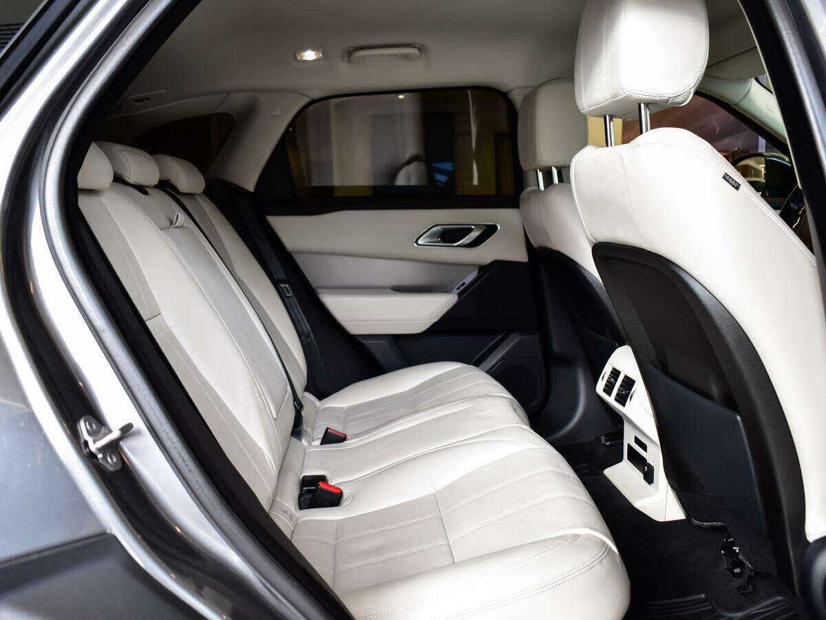 Land Rover Range Rover Velar 2017 года с пробегом. Фото: #8