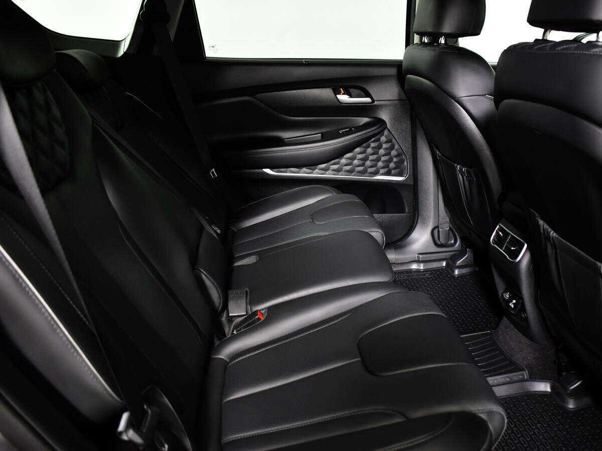 Hyundai Santa Fe 2021 года с пробегом. Фото: #9