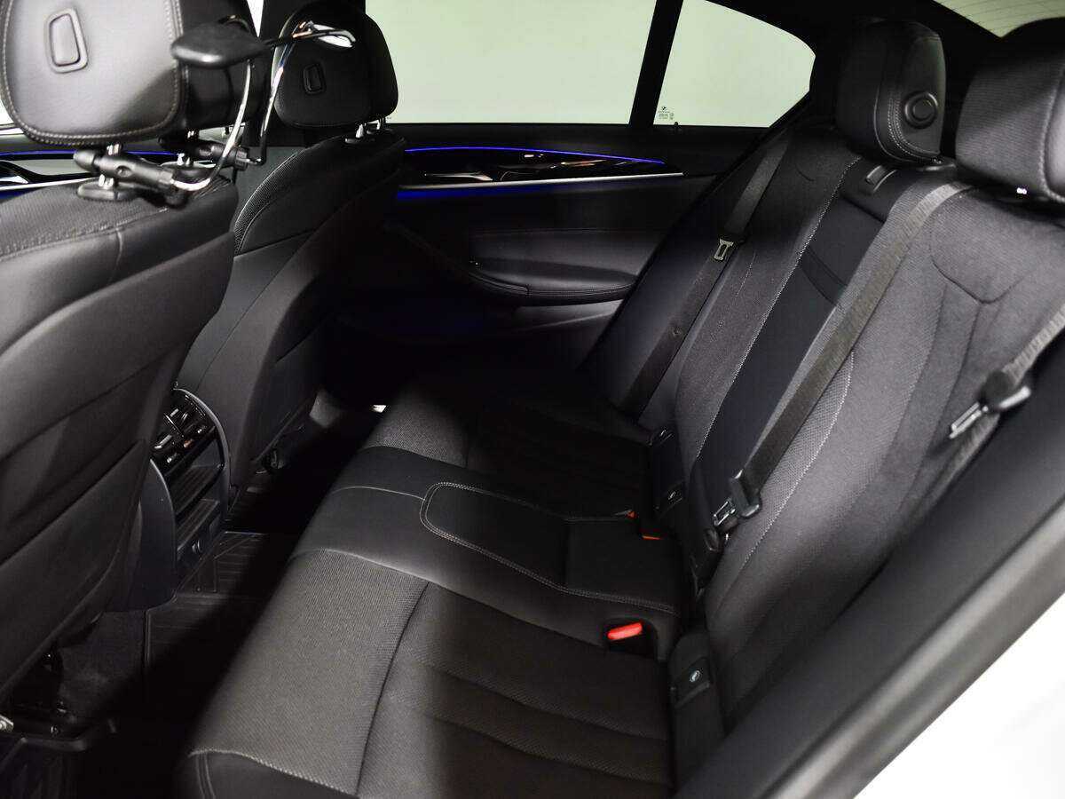 BMW 5 серии 2020 года с пробегом. Фото: #7