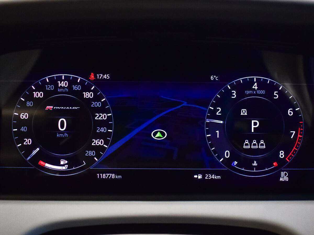 Land Rover Range Rover Velar 2020 года с пробегом. Фото: #7