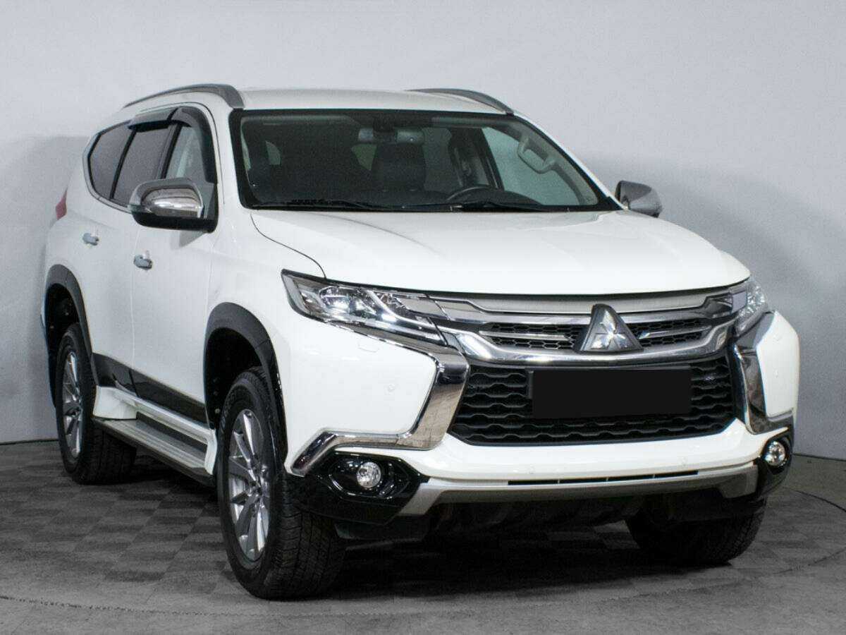 Mitsubishi Pajero Sport 2018 года с пробегом. Фото: #2
