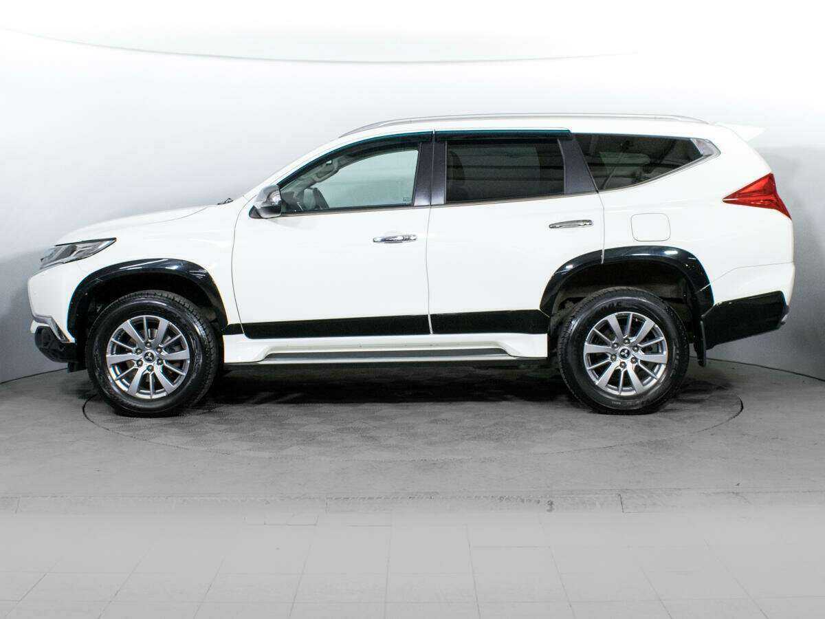 Mitsubishi Pajero Sport 2018 года с пробегом. Фото: #6