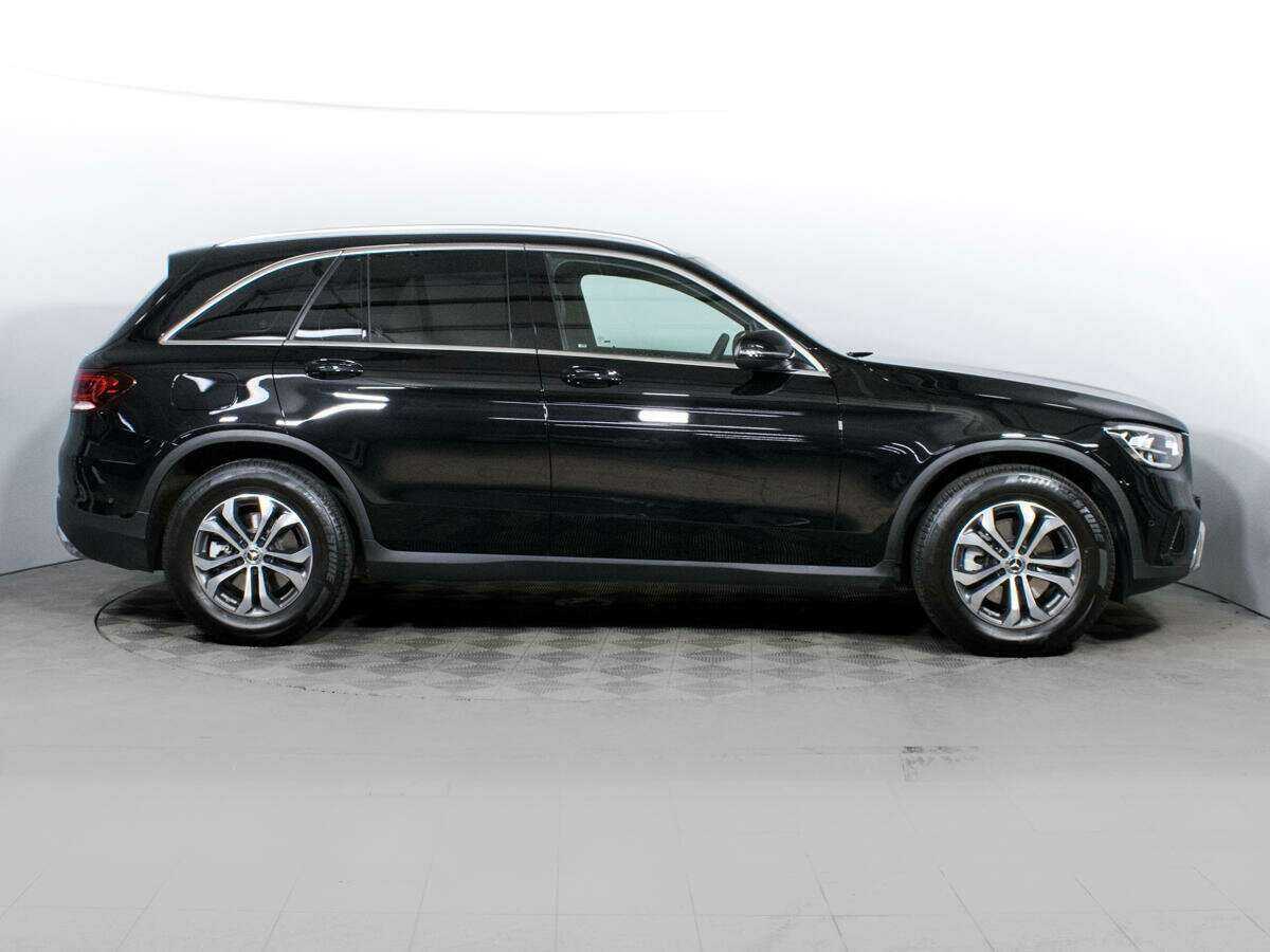 Mercedes-Benz GLC 2022 года с пробегом. Фото: #3
