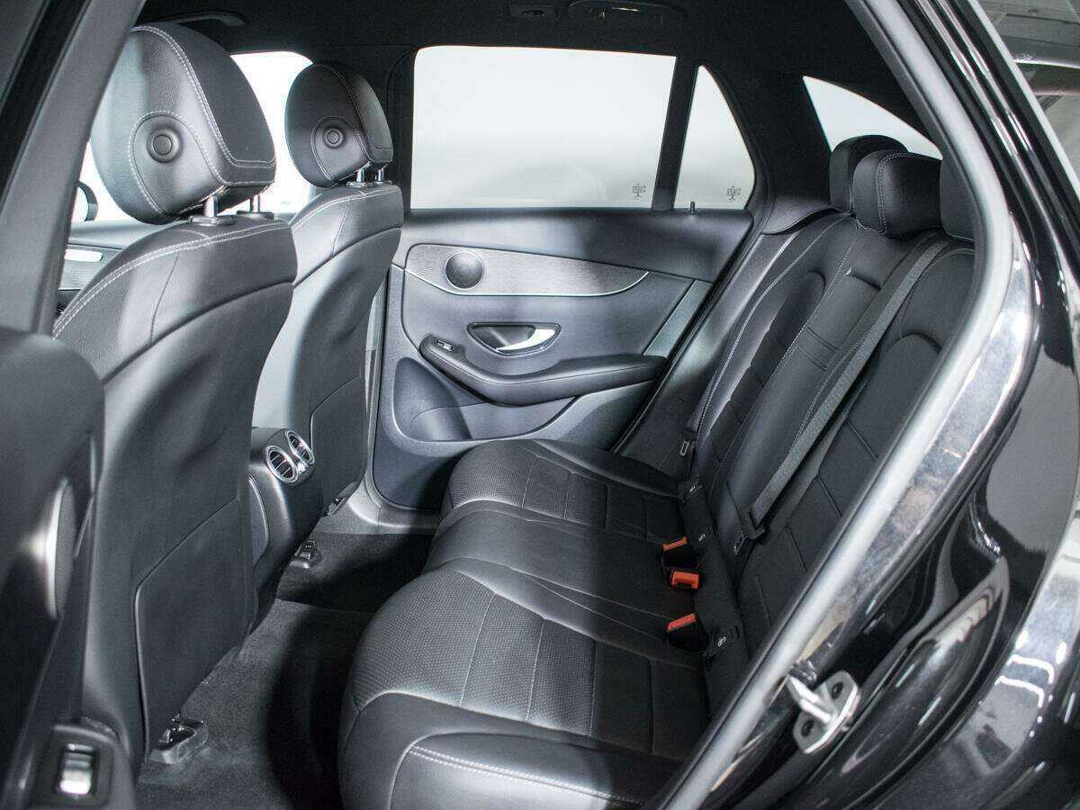 Mercedes-Benz GLC 2022 года с пробегом. Фото: #9