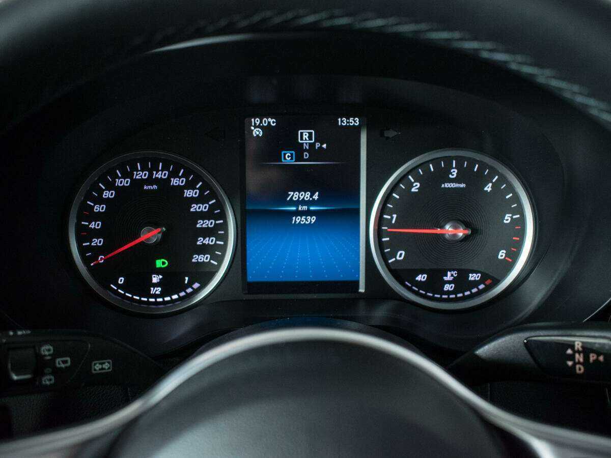 Mercedes-Benz GLC 2022 года с пробегом. Фото: #10