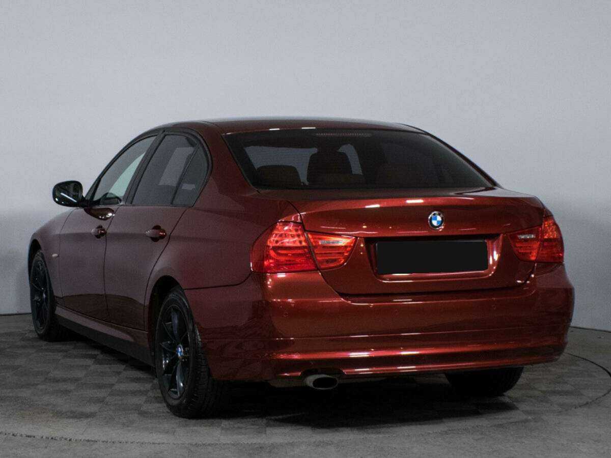 BMW 3 серии 2011 года с пробегом. Фото: #6