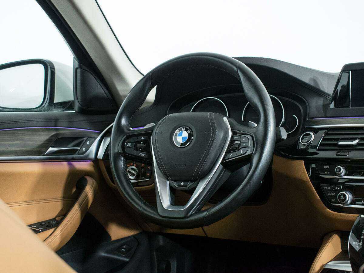 BMW 5 серии 2018 года с пробегом. Фото: #13