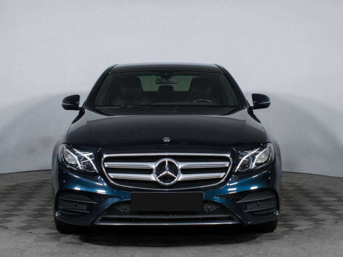 Mercedes-Benz E-Класс 2018 года с пробегом. Фото: #1