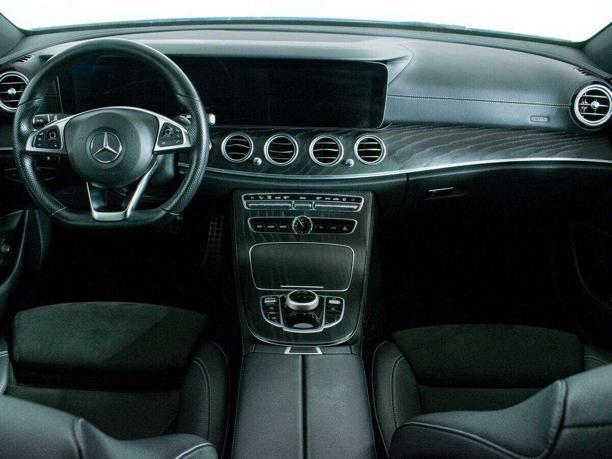 Mercedes-Benz E-Класс 2018 года с пробегом. Фото: #11