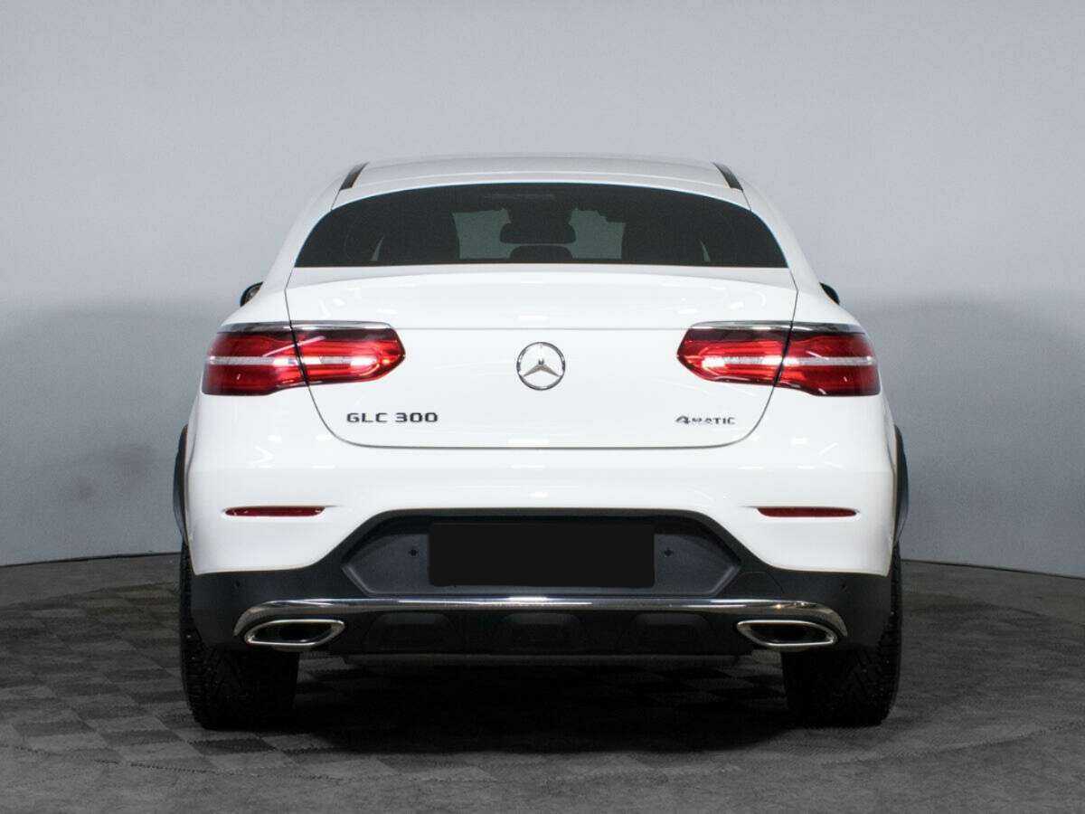 Mercedes-Benz GLC Coupe 2017 года с пробегом. Фото: #4