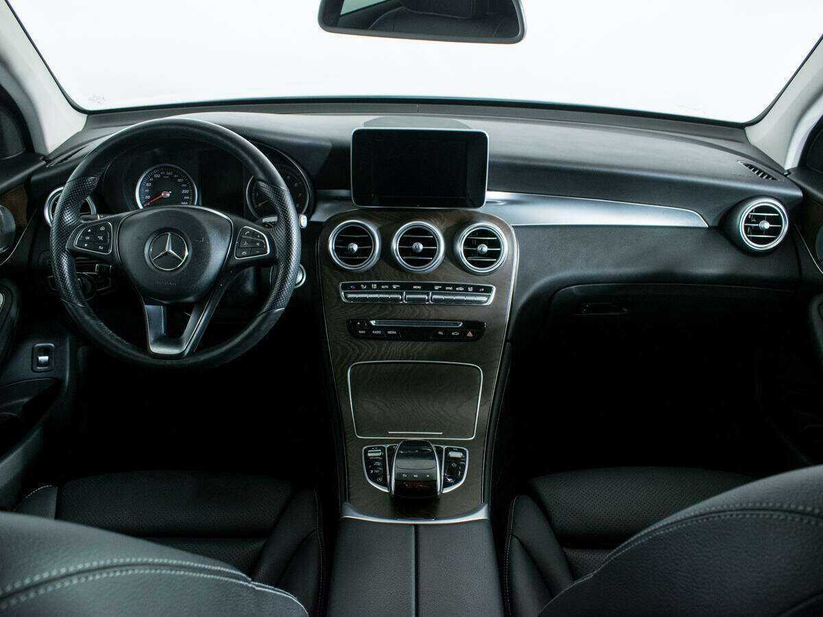 Mercedes-Benz GLC Coupe 2017 года с пробегом. Фото: #9