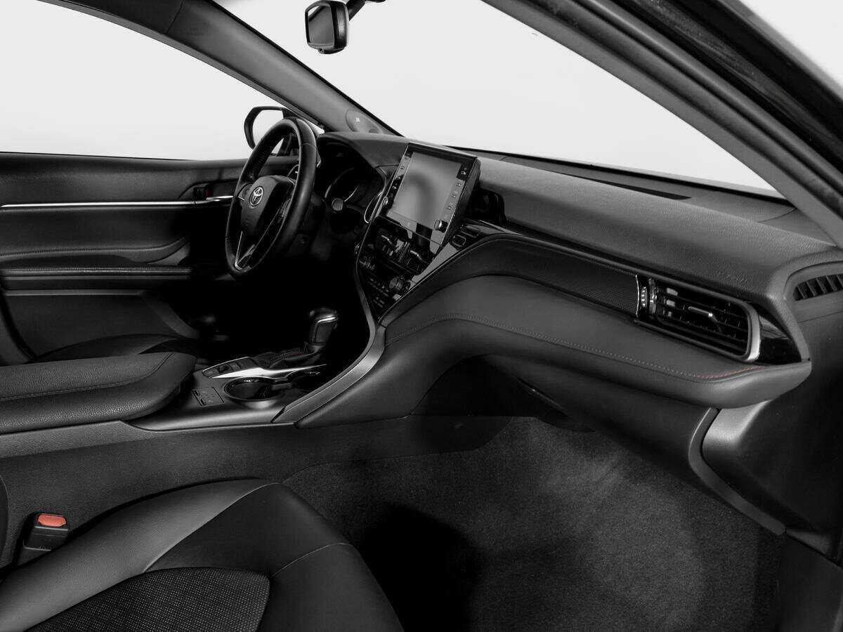 Toyota Camry 2022 года с пробегом. Фото: #8