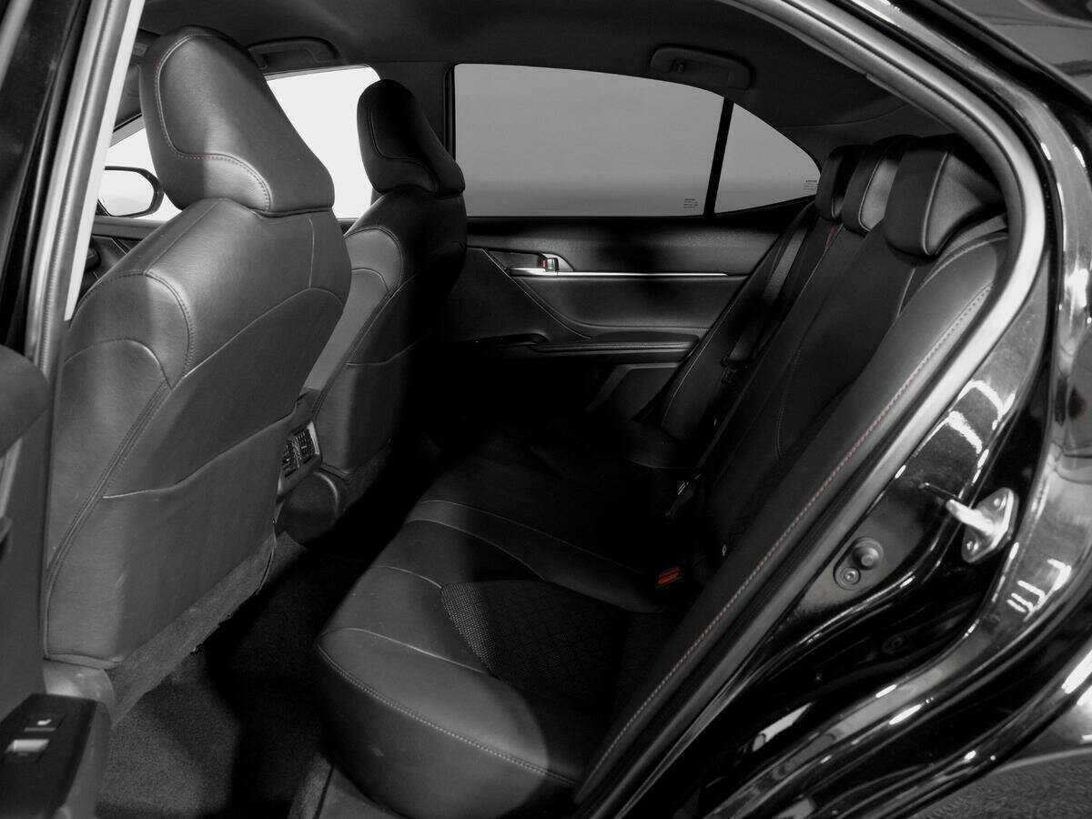 Toyota Camry 2022 года с пробегом. Фото: #9
